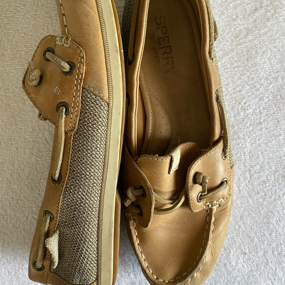 Sperry Shoes - Picture 3 of 9